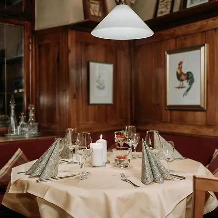 Hotel Fraenkischer Gasthof-hotel Zum Koppen Gemunden am Main